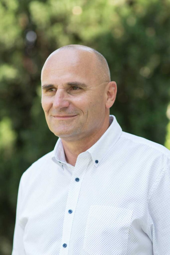 Ivan, rodowity Chorwat ze Splitu uczy Was jęzika chorwackiego